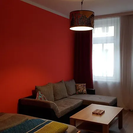 Retro Courtyard Stay Leipzig Apartment